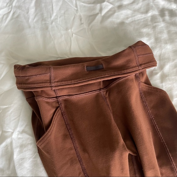 Aritzia Brown TNA leggings XS - Picture 5 of 6